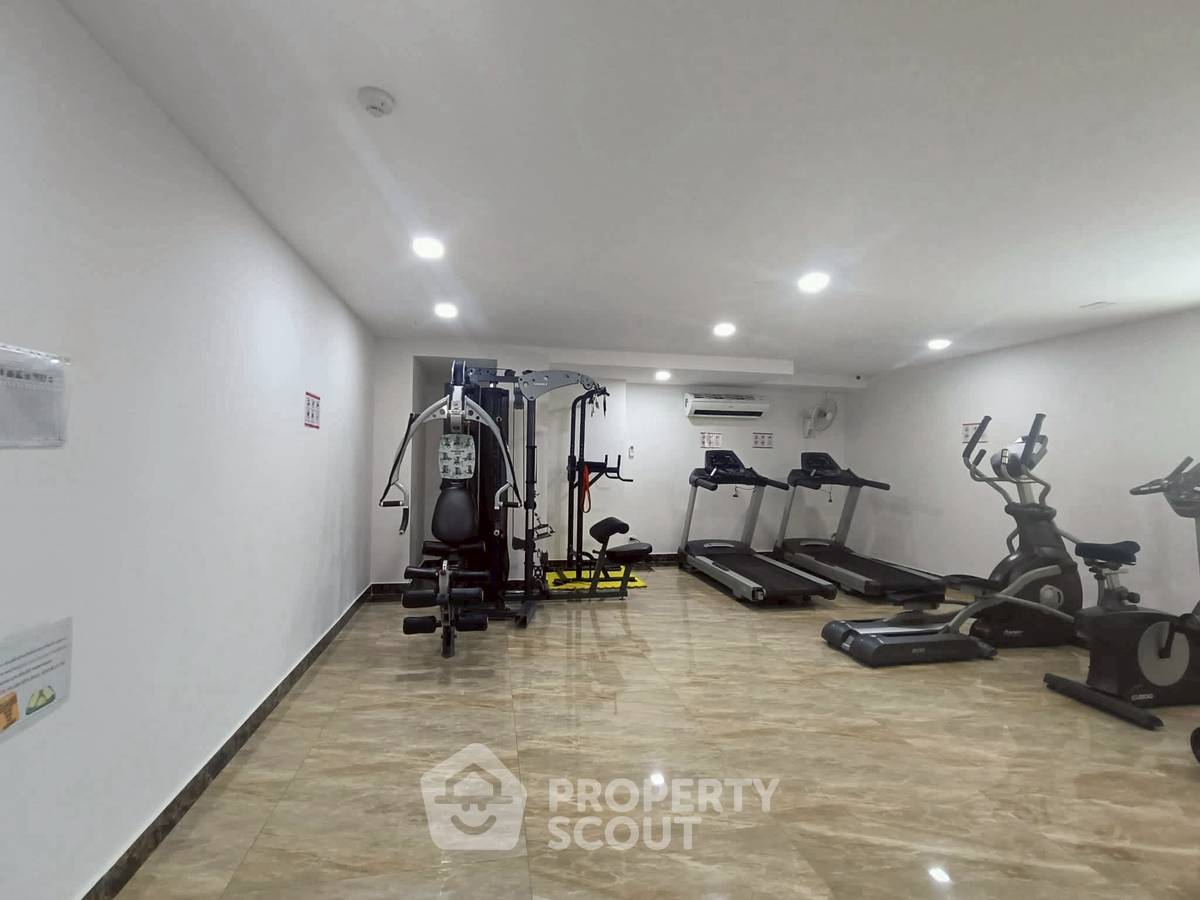 รูป คอนโด 1 ห้องนอน 36 ตร.ม. ให้เช่า Club Royal Condominiums ใกล้ Sanctuary Of Truth (ID 3082177) - รูปที่ 4/16