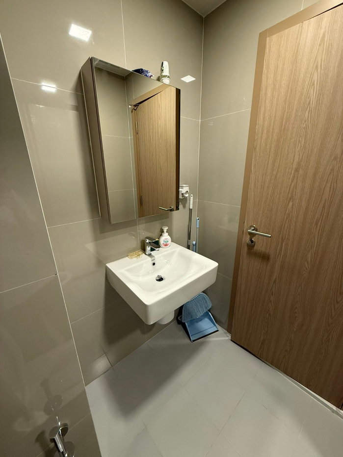 picture Code: 26KJ3694  for rent FLO by Sansiri 🔥🔥 Line ID: @kjcondo (with @)🔥🔥 - 9/14