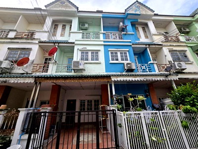 เช่าทาวน์โฮม กรุงเทพมหานคร : ให้เช่าทาวน์โฮม3ชั้น18ตรว. อยู่ลาดพร้าว 87 ใกล้เซ็นทรัลอีสต์วิลล์