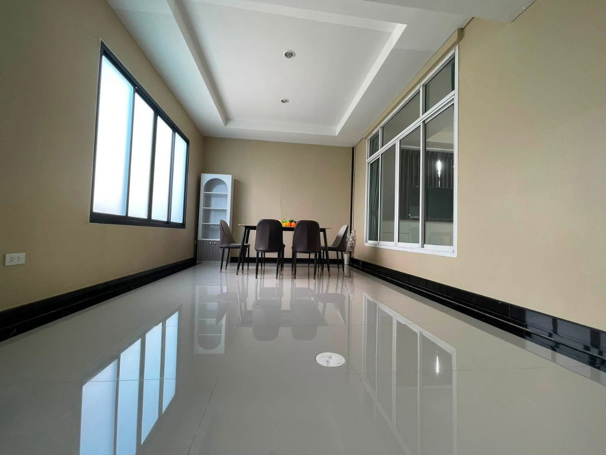 รูป 🏡 ปล่อยเช่า / ขาย บ้านเดี่ยวหลังมุม หมู่บ้านลลิล เดอะ ยัง เอ็กซ์คลูซีฟ อ่อนนุช–วงแหวนฯ–สุวรรณภูมิ 4 ห้องนอน 3 ห้องน้ำ - รูปที่ 8/12