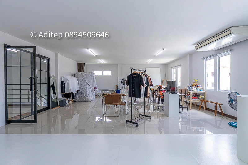 รูป ขายอาคารสำนักงาน 2 ชั้น พร้อมโกดัง+ที่พักอาศัย ซอยสุคนธสวัสดิ์ 14 ลาดพร้าว | 200 ตร.วา 474 ตร.ม. ใกล้ Central EastVille และ CDC - รูปที่ 18/33