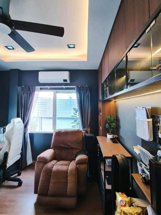 รูป 🏡✨ ให้เช่าบ้านเดี่ยว 2 ชั้น สไตล์มูจิ – Centro พหลฯ–วิภาวดี 2 📍 บ้านหลังมุม ติดสวนส่วนกลาง ทำเลดีที่สุดของโครงการ เงียบสงบ เป็นส่วนตัว - รูปที่ 8/21