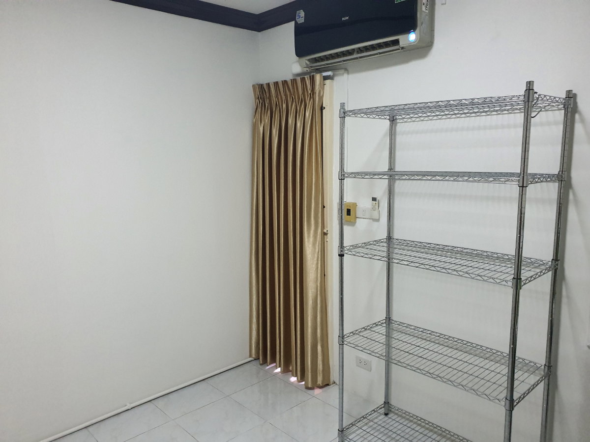 รูป บ้านแฝดรีโนเวทใหม่ สไตล์บ้านเดี่ยว ขนาด 26 ตร.วา ทำเลศักยภาพ ใกล้สนามบินดอนเมือง เดินทางสะดวก - รูปที่ 8/21