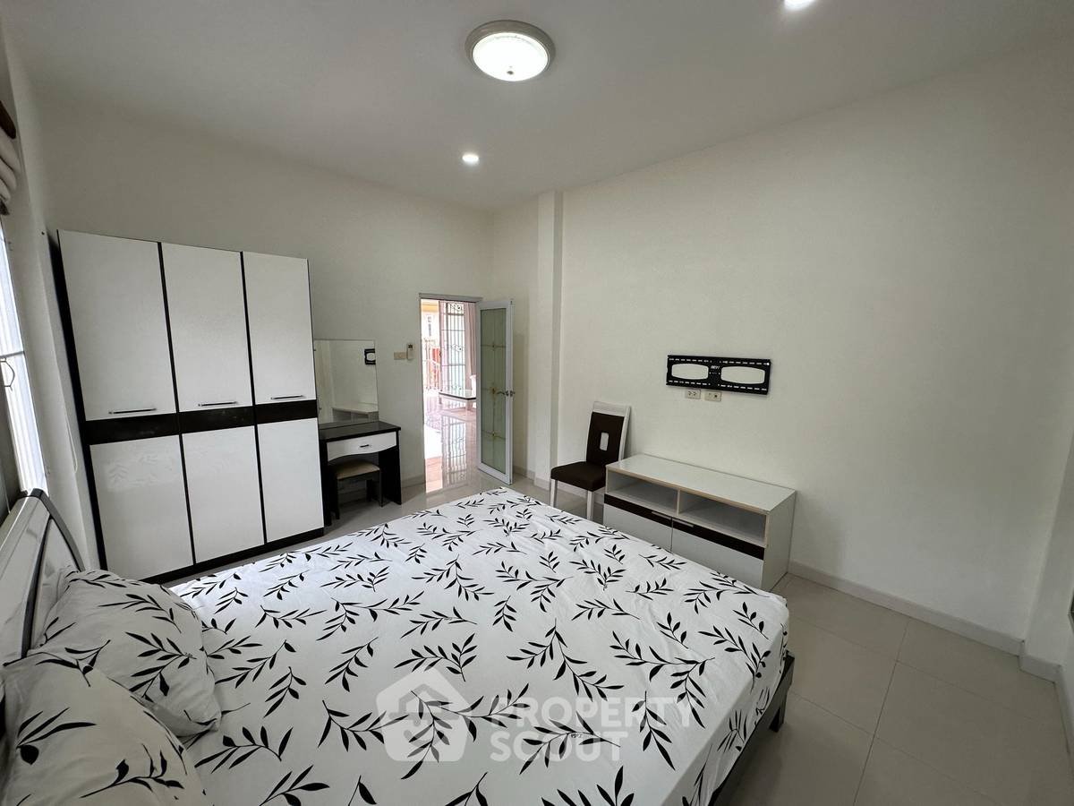 รูป ขายบ้าน 3 ห้องนอน โครงการโชคชัยวิลเลจ 10 ใกล้หนองปรือ พัทยา (ID 3083144) - รูปที่ 2/17