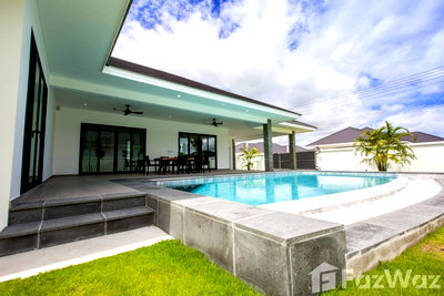 Houses for sale Hua Hin Prachaubkirikhan : 4 Bedroom Villa for sale at Highland Villas 3  2014550