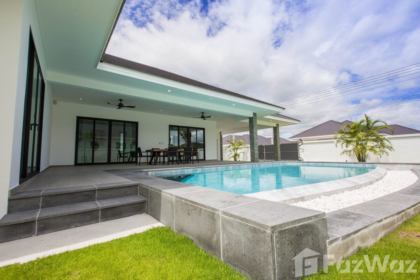 รูป ขาย วิลล่า 4 ห้องนอน ในโครงการ ไฮแลนด์ วิลล่า 3 2014550 - รูปที่ 1/17