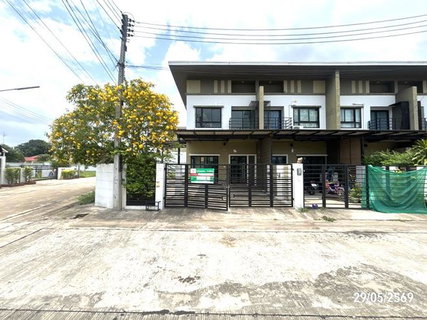 TOWN HOUSE 41.7 Sq.w. Muang Surin Surin for 2.6M
