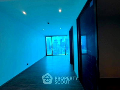 Condos for sale : High-Floor 1-BR Condo 60 Sqm, ROMM CONVENT, BTS Sala Daeng 400m (ID 3083316)
