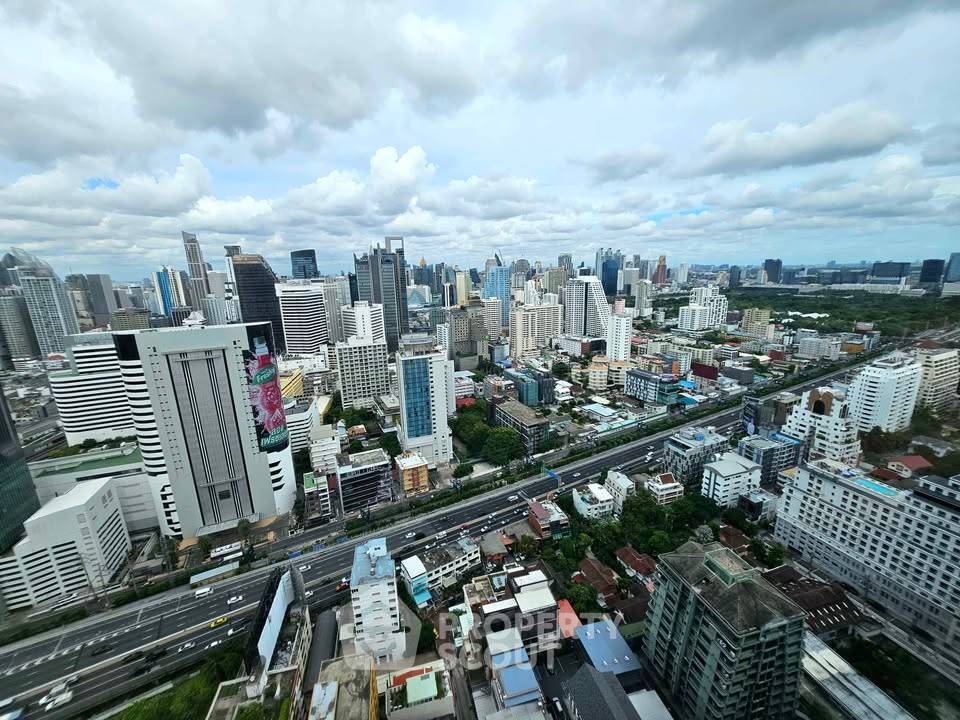 รูป คอนโด 4 ห้องนอน 216 ตร.ม. ให้เช่า ที่ Athenee Residence ใกล้ BTS เพลินจิต 200 ม. (ID 3065004) - รูปที่ 11/17