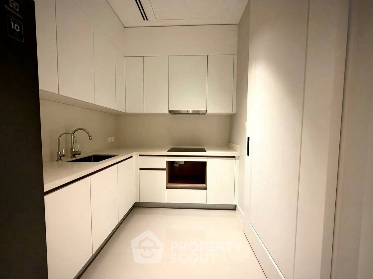 picture 3-BR 218 Sqm Condo At One 89 Wireless Near MRT Lumphini (200m) (ID 3082162) - 5/13