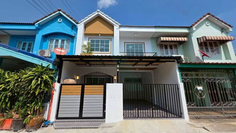 ขายทาวน์เฮาส์ โครงการ บัวทองธานีพาร์ควิลล์ 1 2 ชั้น 4 ห้องนอน 2 ห้องน้ำ
