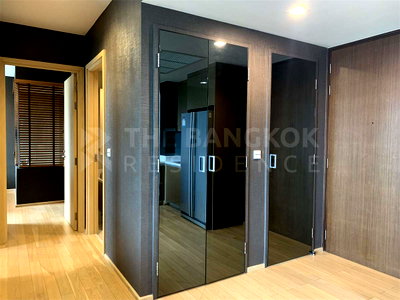 Condos for sale : Siri At Sukhumvit Condo in CBD, Below Market Price near BTS Thong Lo