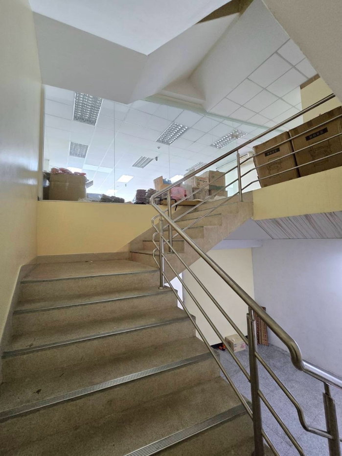 รูป 🏢✨ ให้เช่าอาคารพาณิชย์ 2 คูหา รีโนเวทใหม่ 📍 ทำเล Prime ราชวงศ์–ทรงวาด–เยาวราช - รูปที่ 4/6