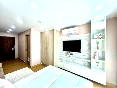 Condos for sale : Laguna Bay 1 Condo for Sale Pratumnak Hill Studio