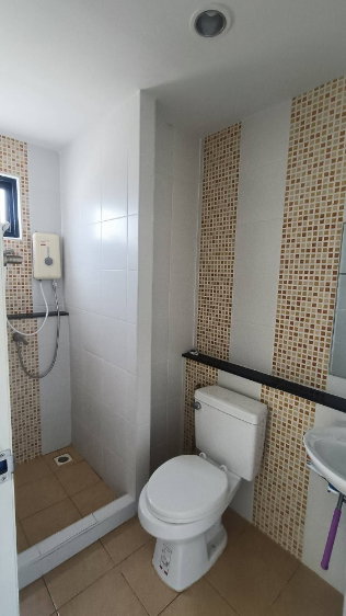 รูป 🏡✨ ให้เช่าบ้านเดี่ยว — iLeaf Park วงแหวน–รังสิตคลอง 4 บ้านหลังใหญ่ พื้นที่เยอะ จอดรถได้หลายคัน - รูปที่ 8/16