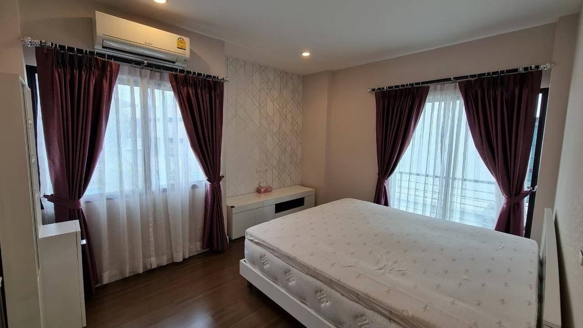 รูป 🏡✨ ให้เช่าบ้านเดี่ยวหรู 3 ชั้น — บ้านลุมพินี สวนหลวง ร.9 Modern Luxury พร้อมอยู่ ทำเลสะดวก ใกล้ทางด่วน วงแหวน และแหล่งธุรกิจ - รูปที่ 8/18