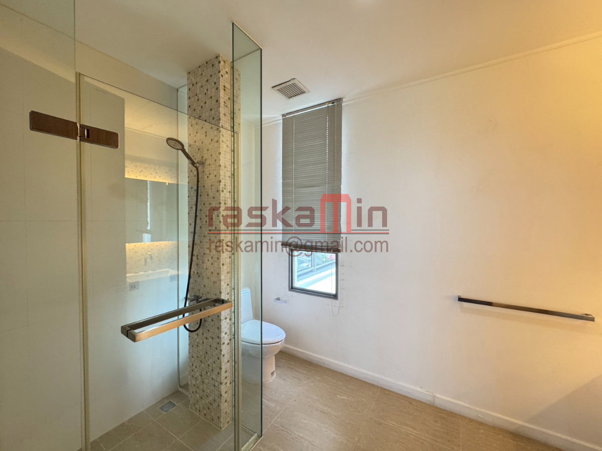 รูป นอร์ทพอยท์ วงศ์อมาตย์ |  ให้เช่า | 5 ห้องนอน/5+1 ห้องน้ำ/359.67 ตร.ม. - รูปที่ 10/41