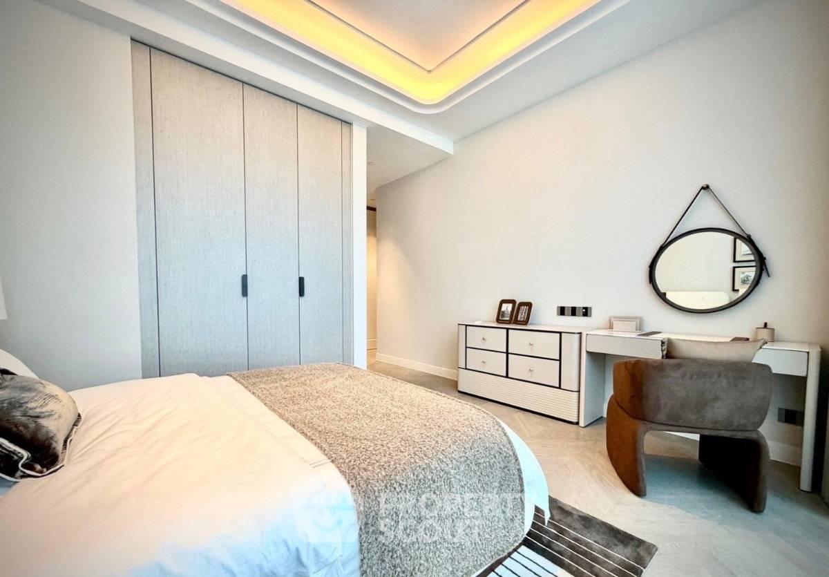 picture High-Floor 3-BR 218 Sqm One 89 Wireless, 200m to MRT Lumphini (ID 3079167) - 8/13