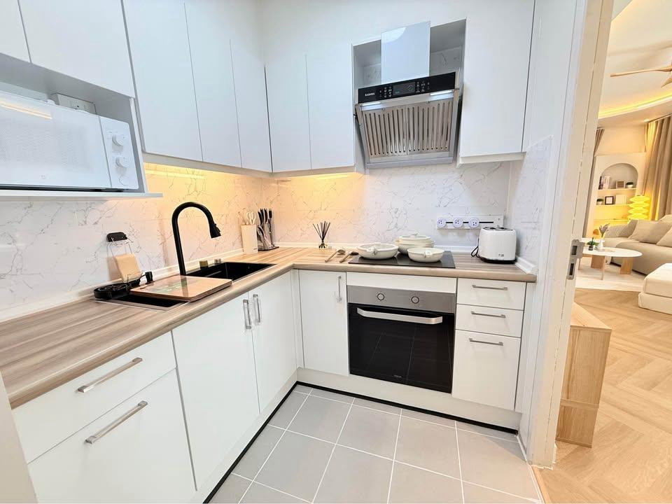 รูป LTH15944 - Luxury Corner House for Rent Ratchayothin | Lumpini Town Place Ratchayothin–Sena | 110,000 THB  - รูปที่ 6/15