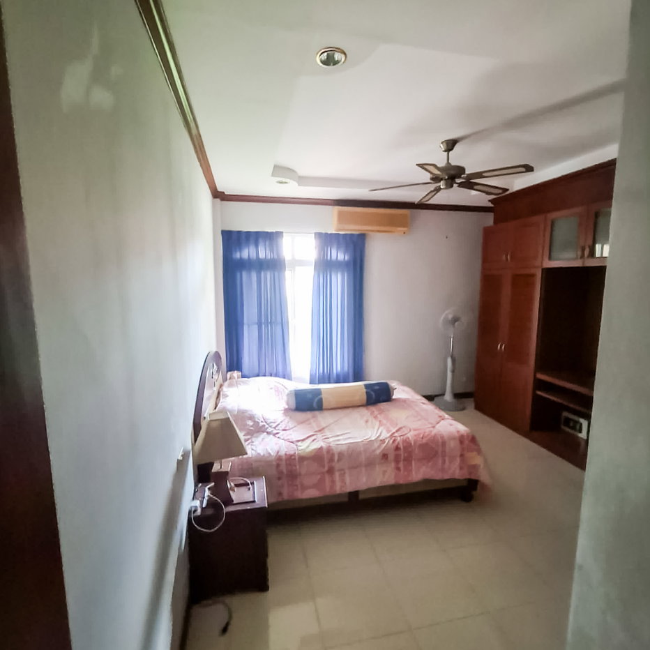 picture Pool Villa for Sale Pratumnak Pattaya Near Thappraya Road - 8/14