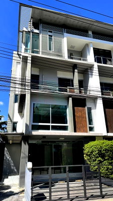 Home office for rent Bangkok : 📌 For Rent 4-story Home office B-SQUARE RAMA 9 - MENGJAI 4 bedroom 4 bathroom