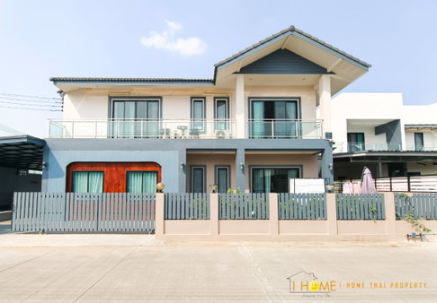 2-Storey Pool Villa with Private Swimming Pool for Rent