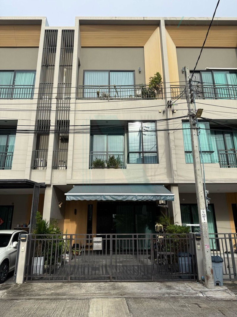 ขายทาวน์โฮม : ขายทาวน์เฮาส์ โครงการ เดอะ แคนวาส สุขุมวิท - สำโรง 2 ชั้น 3 ห้องนอน 3 ห้องน้ำ
