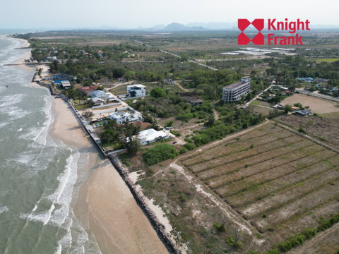 ขายที่ดิน ติดหาดปึกเตียน และติดทะเล เนื้อที่ 13 ไร่ จังหวัดเพชรบุรี
