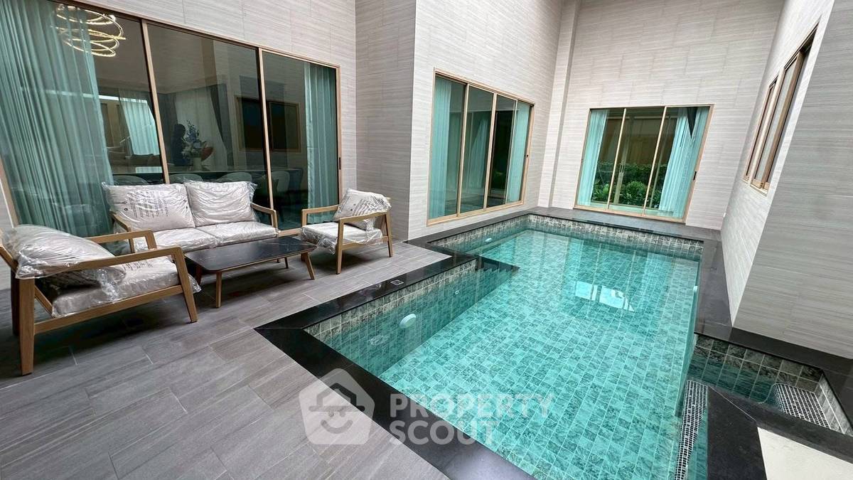 รูป วิลล่า 4 ห้องนอน ขนาด 429 ตร.ม. ในโครงการ บ้านแม่บิบิวรี่ พัทยา (ID 3083252) - รูปที่ 2/27