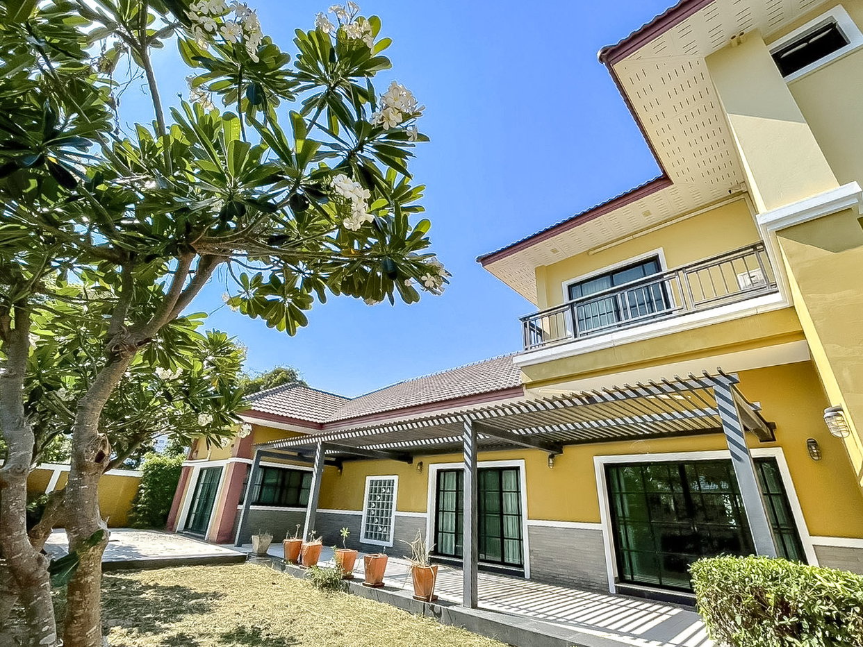 รูป Luxury 2Storey House for Sale Noen Plub Wan East Pattaya 5Bed - รูปที่ 22/25