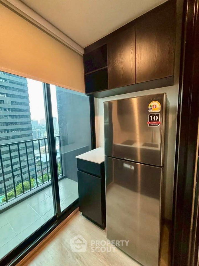 picture High-Floor 1-BR 30 Sqm At Nue District R9, 200m to MRT Phra Ram 9 (ID 3082935) - 6/8