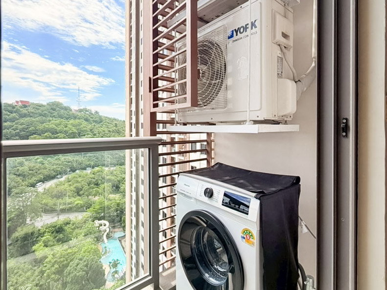 picture Unixx South Pattaya 1 BR Condo for Sale Pool & Mountain View - 8/9