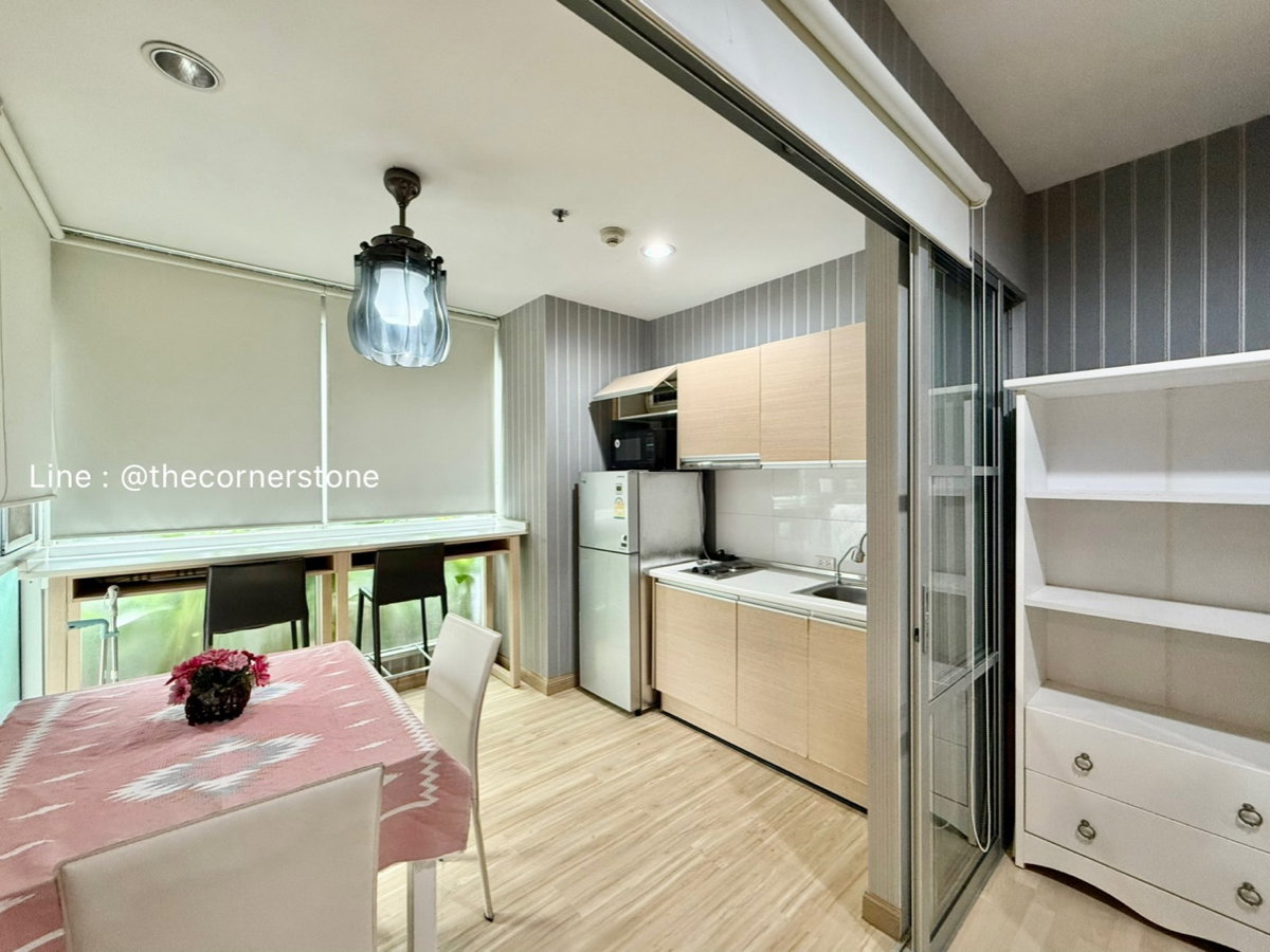 รูป พร้อมให้เช่า❗️"𝐑𝐡𝐲𝐭𝐡𝐦 𝐑𝐚𝐭𝐜𝐡𝐝𝐚" 1 ห้องนอน ขนาด 46 ตร.ม. Sky Kitchen วิวสระว่ายน้ำ  [250682] - รูปที่ 3/15