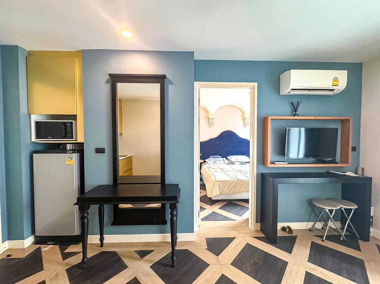 picture Espana Condo Resort Pattaya for Sale 1 Bedroom Pool View - 2/10