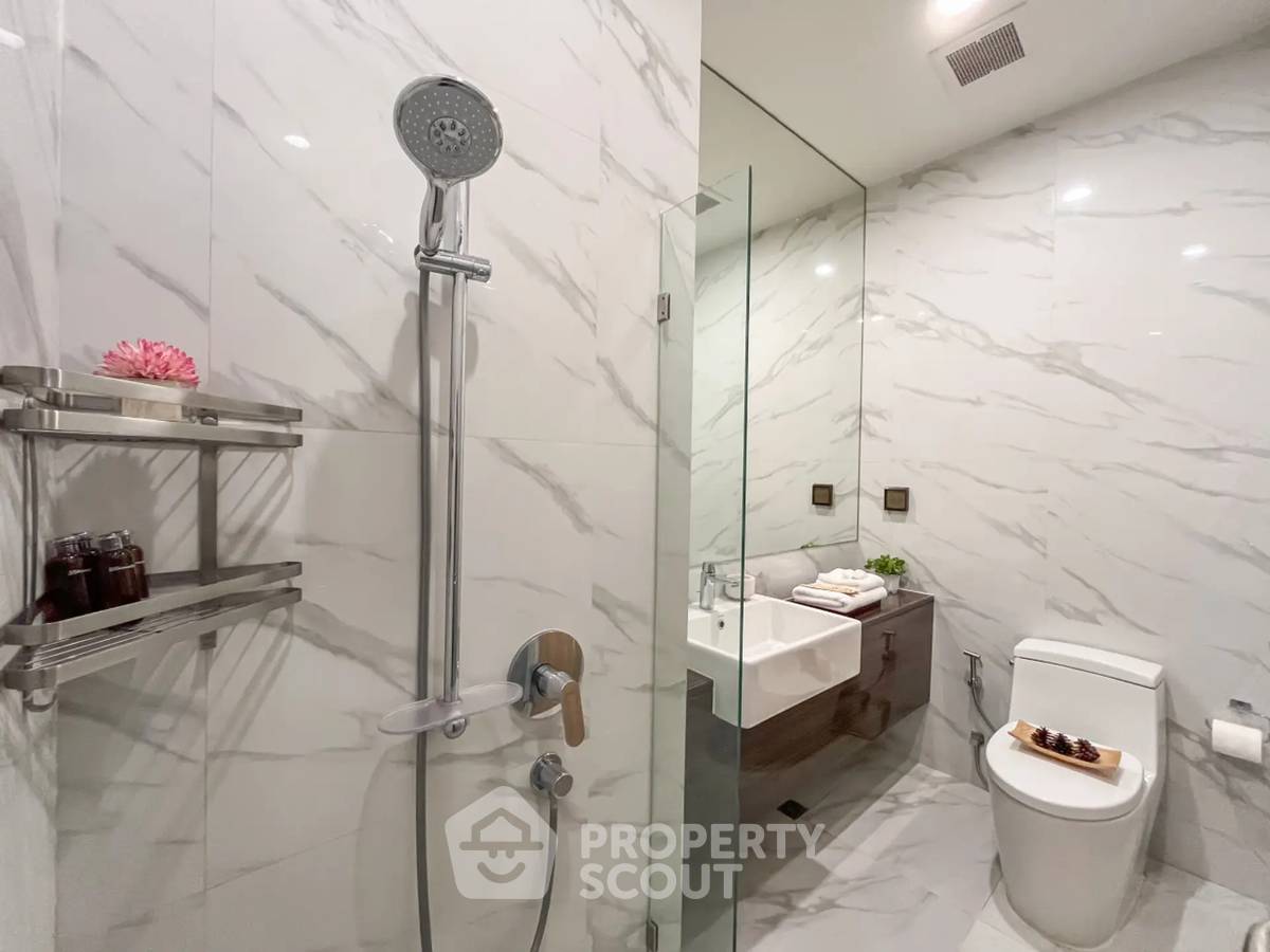 รูป คอนโด 1 ห้องนอน 37 ตร.ม. ชั้น 2 ใกล้ BTS นานา 400 ม. Noble BE Sukhumvit 19 (เช่า) (ID 3082220) - รูปที่ 29/31