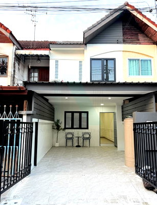 Townhouses for sale The Crystal : For Sell Town house BAAN LERT UBON 2-story 2 bedroom 2 bathroom