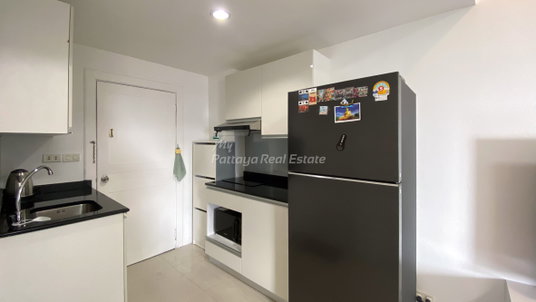 🛏️ Studio - 🛁 1 Bath - 🏙️ Sea View - 🌏 FOREIGN name - 🏢 Royal Beach Condotel Pattaya - Ref: RBC03
