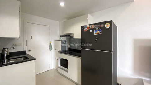 🛏️ Studio - 🛁 1 Bath - 🏙️ Sea View - 🌏 FOREIGN name - 🏢 Royal Beach Condotel Pattaya - Ref: RBC03