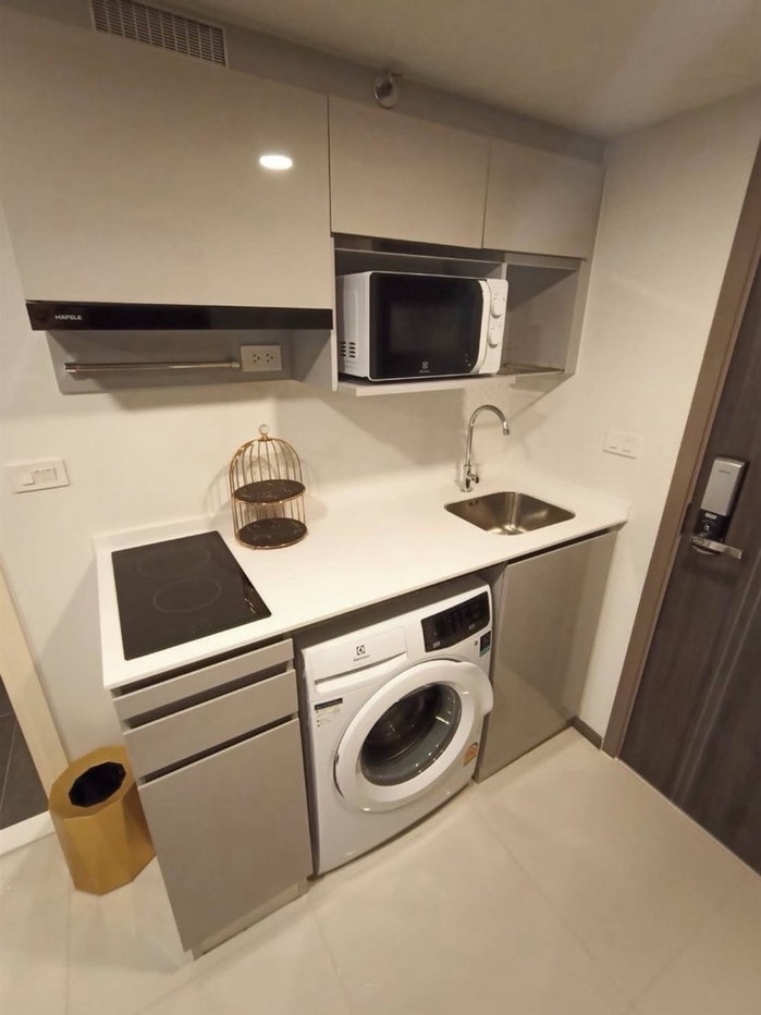 รูป 🏙Duplex 2 ชั้น 🔥Knightsbridge space พระราม9🔥🚅 ติด MRT พระราม9 ‼️ใกล้ Central Rama 9,Fortune☎️Tel/What App:0917061999 คุณกวา - รูปที่ 13/16