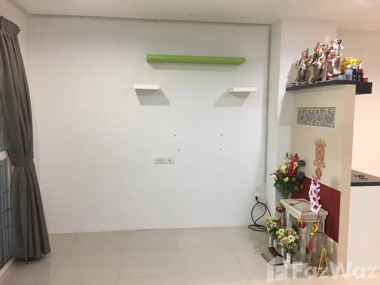 รูป ขายทาวน์โฮม 3 ชั้น หมู่บ้านธรรมชาติ ซอยเพชรเกษม114 ทำเลดีมาก 1051474 - รูปที่ 7/30