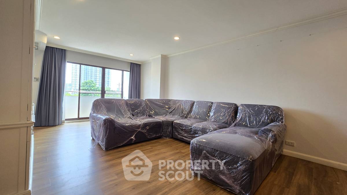รูป คอนโด 2 ห้องนอน 135 ตร.ม. ให้เช่า ในโครงการเลียงการ์เดน ใกล้ช่องนนส (ID 3083109) - รูปที่ 8/19