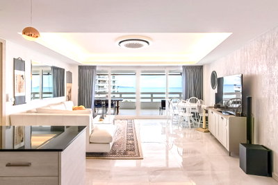ขายคอนโด : Grand Condotel Pattaya for Sale 1 Bedroom Sea View