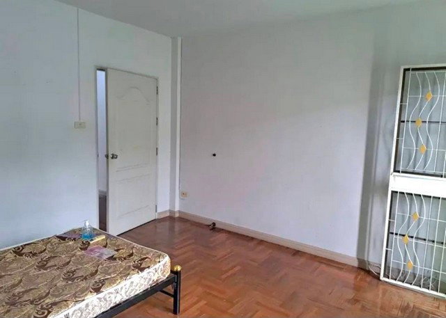 picture FOR RENT TOWNHOUSE PROPERTY 17000 BAHT per MONTH - 20/21