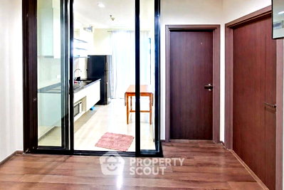 Condos for sale : High-Floor 1-BR Condo At The Base Park East Sukhumvit 77,  BTS On Nut (ID 3080940)