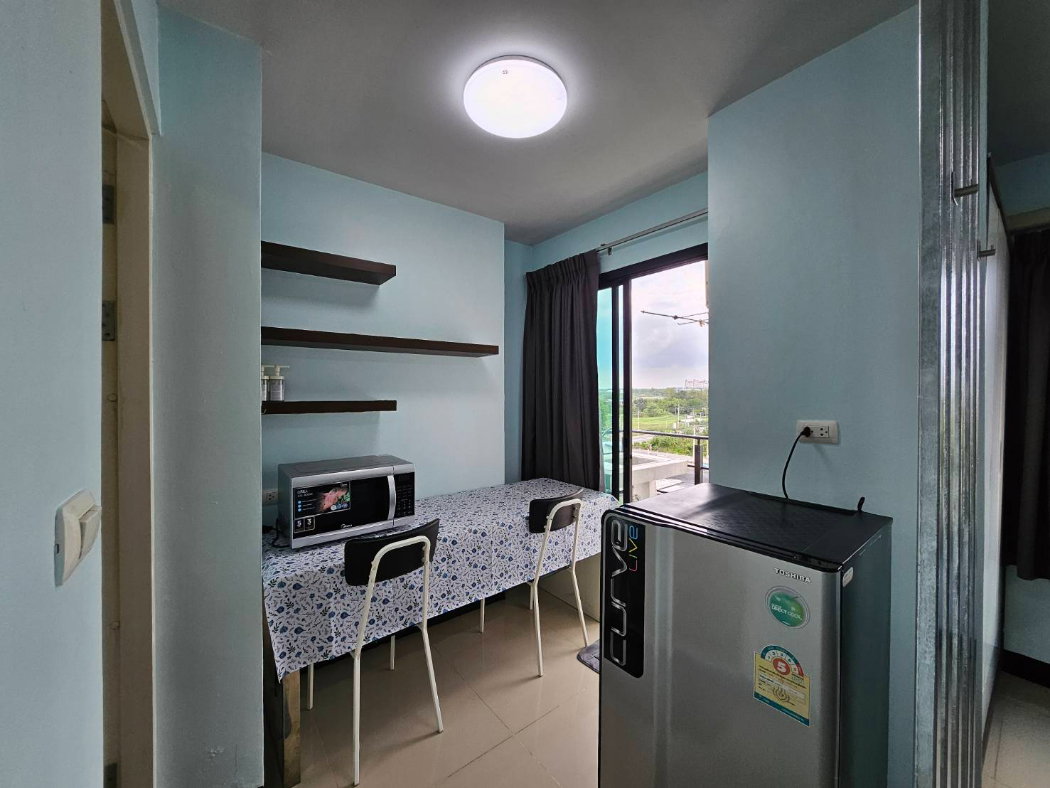picture The Avenue Spring for rent the best price. - 6/10