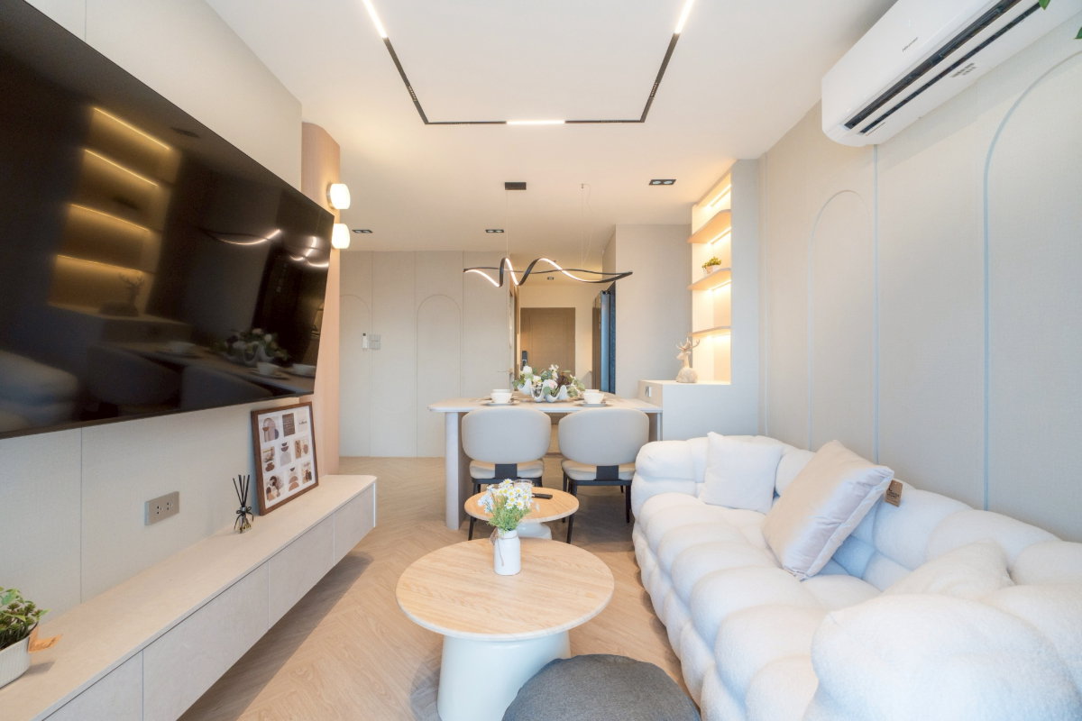 picture Luxury Penthouse Condominium for Sale - 5/40