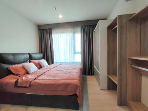 🏙️✨ FOR RENT: Life Asoke — MODERN HIGH-FLOOR LIVING IN THE HEART OF ASOKE! 💰 Rental Price: 15,000 THB/month | 📲 Line ID: @condobkk (with @)