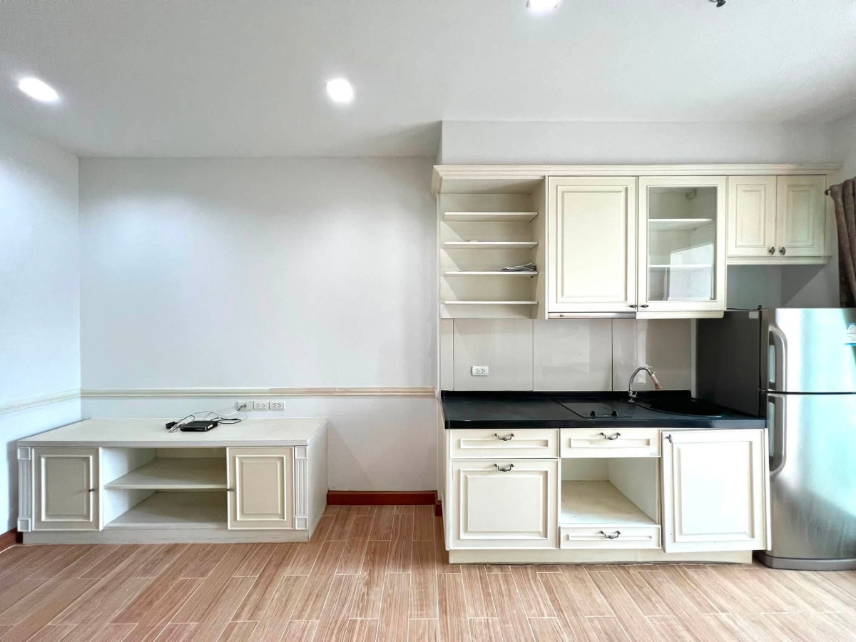 รูป ขายคอนโด ไอวี่ สาทร 10 ใกล้รถไฟฟ้า โรงเรียน กรุงเทพคริสเตียน - รูปที่ 2/6