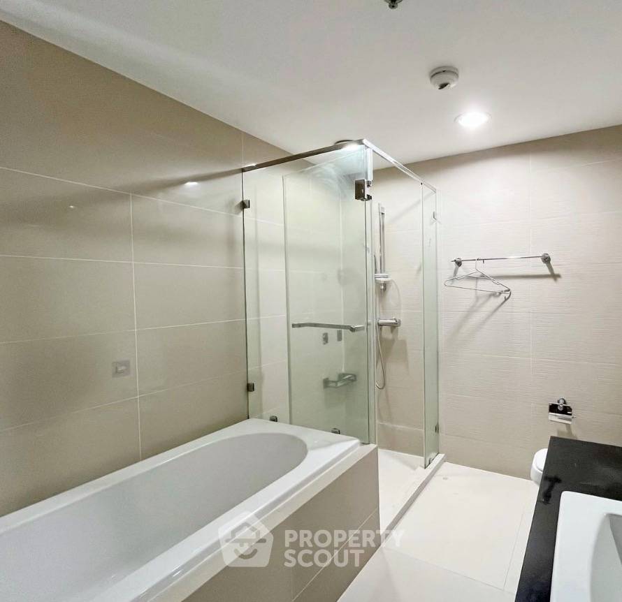 รูป คอนโด 3 ห้องนอน ชั้น 30 ขนาด 106 ตร.ม. ขาย Belle Grand Rama 9 ใกล้ MRT พระราม 9 (ID 3082101) - รูปที่ 2/5