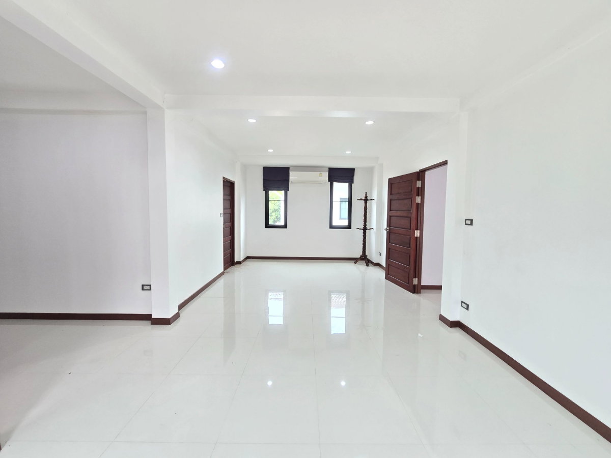 รูป บ้านเดี่ยว กว้าง ราคาถูก หมู่บ้านฟอเรสต้า KC Garden Home 17 ถนนนิมิตใหม่ 40 สามวาตะวันออก คลองสามวา ฟังก์ชั่นบ้านดี มีห้องน้ำในห้องนอนทุกห้อง - รูปที่ 30/43